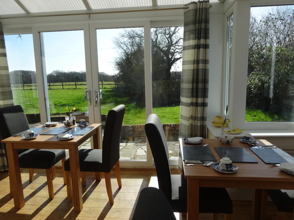 Bed and Breakfast Hunters Croft à Sway Extérieur photo